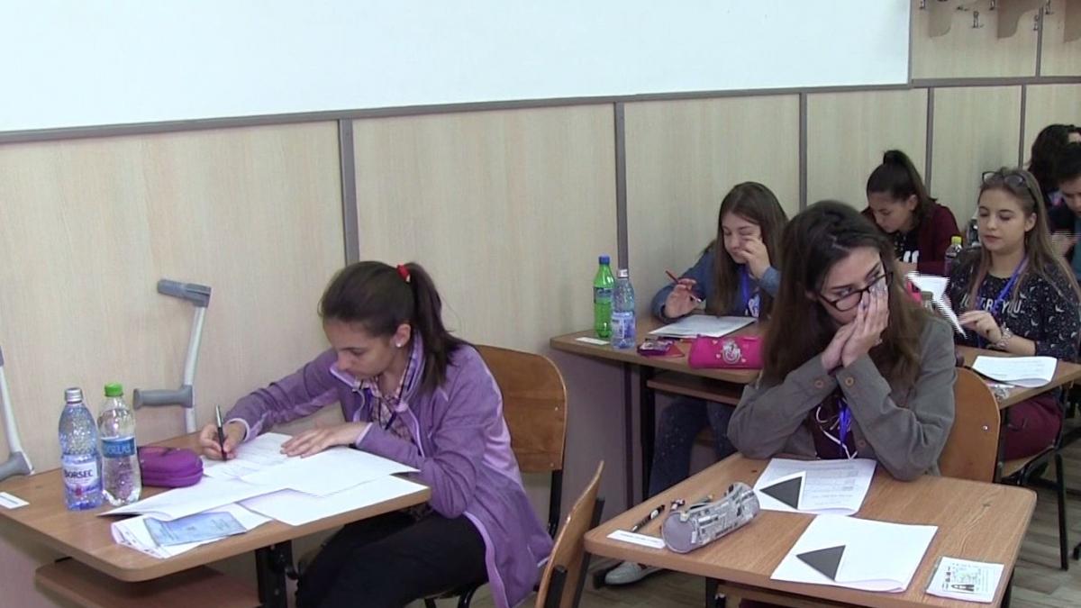 lingvistii romani campioni