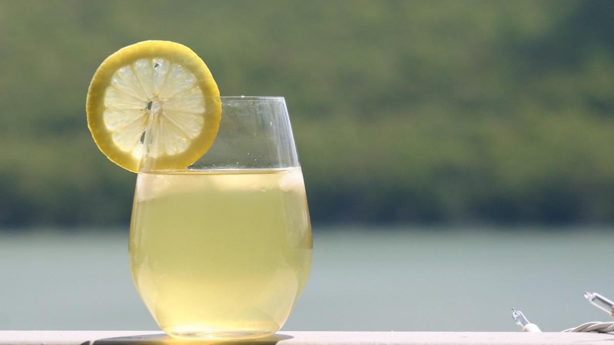 bautura pe care trebuie sa o consumi imediat dupa ce te ai trezit arde grasimea si detoxifica