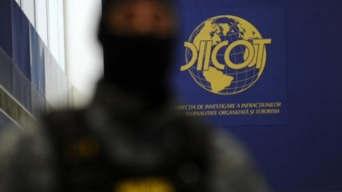 diicot a luat cu asalt clanurile periculoase din romania sute de perchezitii au loc miercuri in