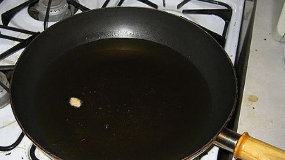 o pensionara din harghita risca sa ajunga dupa gratii si a batut sotul cu tigaia in cap