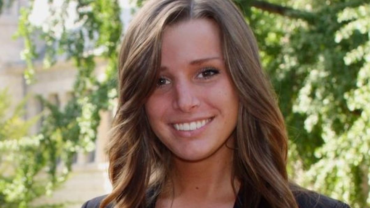 a fost abandonata de mire chiar in ziua nuntii ce a facut insa mireasa a emotionat o lume intreaga