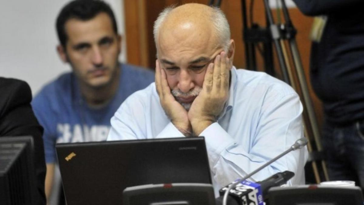 avertisment dur al lui varujan vosganian un demers periculos pentru viitorul statului de drept