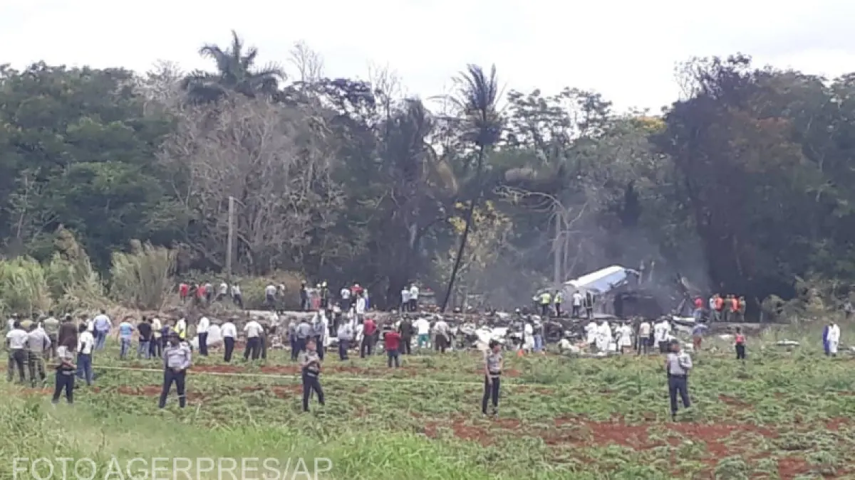 un avion cu 107 pasageri s a prabusit la scurt timp dupa decolare