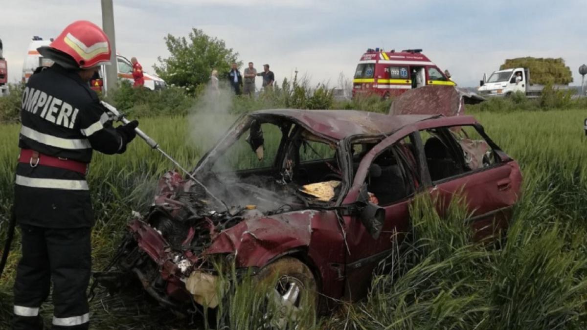 accident auto mortal in focsani masina s a facut praf iar un barbat a murit pe loc