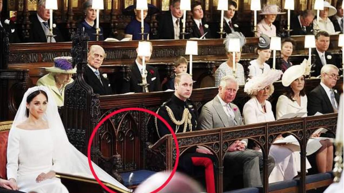 de ce era liber locul din fata reginei elisabeta la nunta printului harry si a lui meghan markle