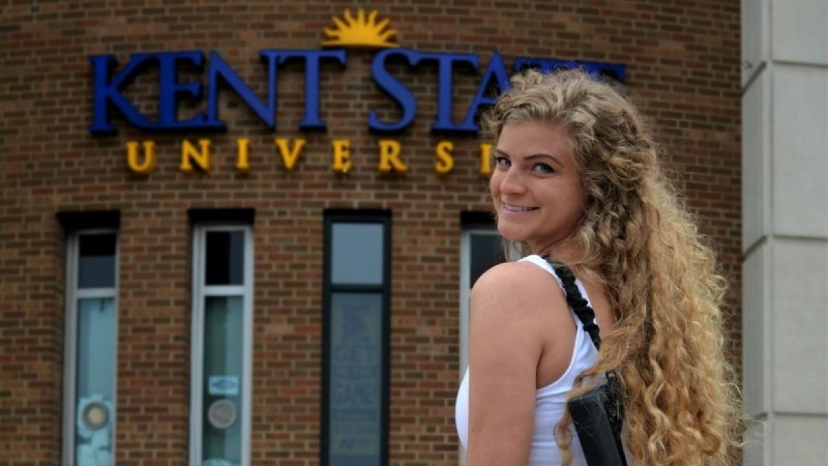 s a intors la facultate a doua zi dupa absolvire cu o arma semi automata refuz sa fiu o victima