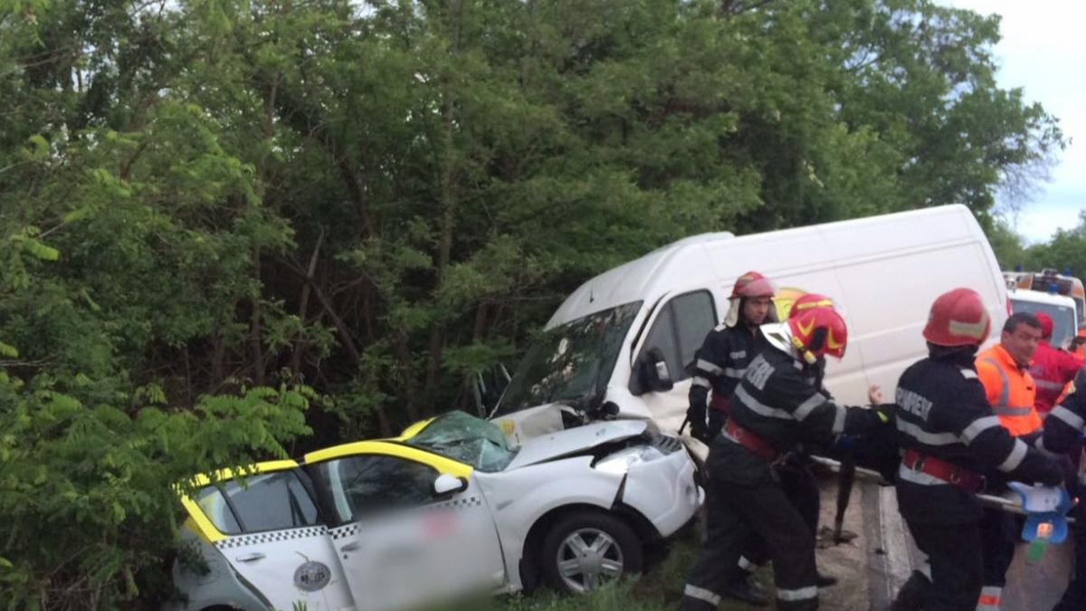 accident grav in valcea doi morti si trei raniti grav in urma impactului dintre doua masini