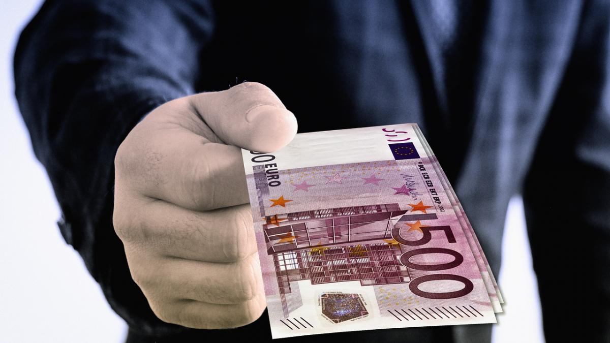 curs valutar cat a ajuns sa coste un euro vesti bune pentru milioane de romani