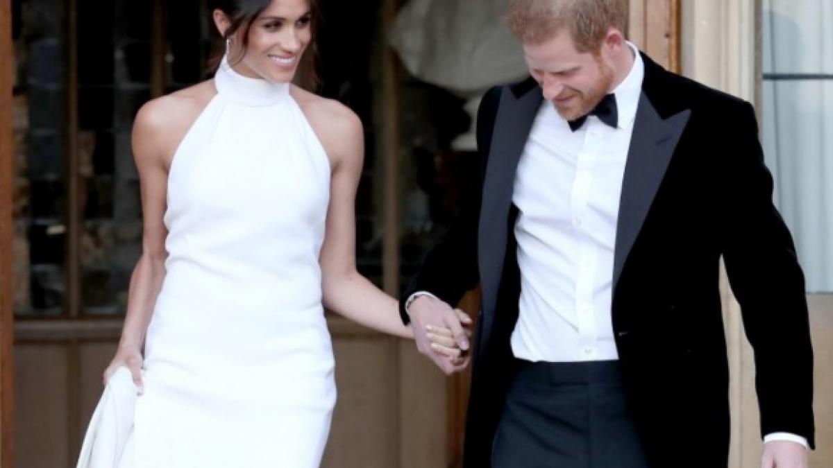 de ce mama lui meghan markle a stat in al doilea rand la nunta regala