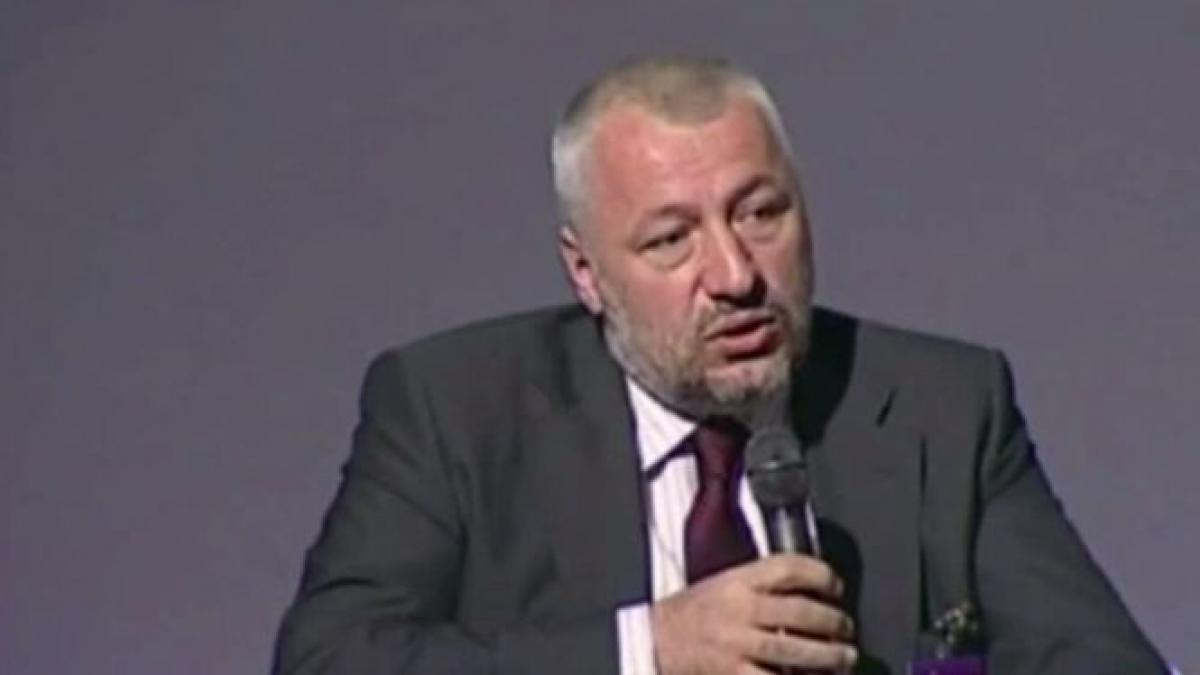 fost consilier al lui basescu interviu halucinant mosierii il finantau pe eminescu sa desfiinteze