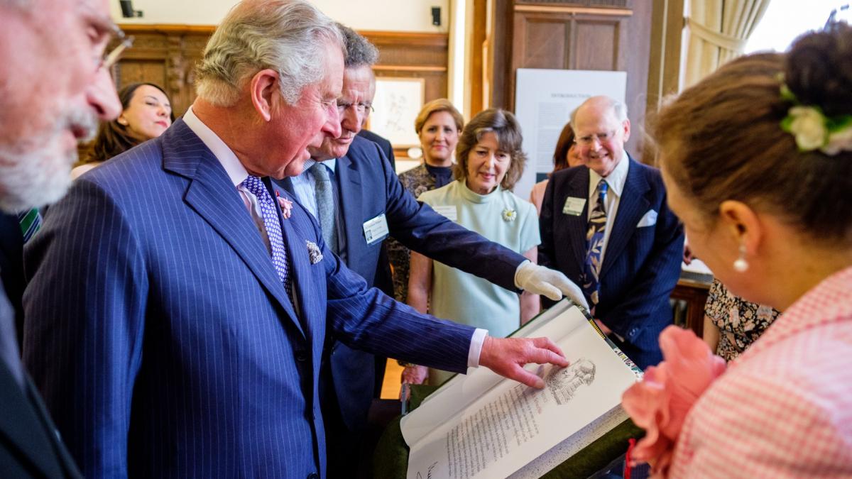 printul charles in vizita la icr londra