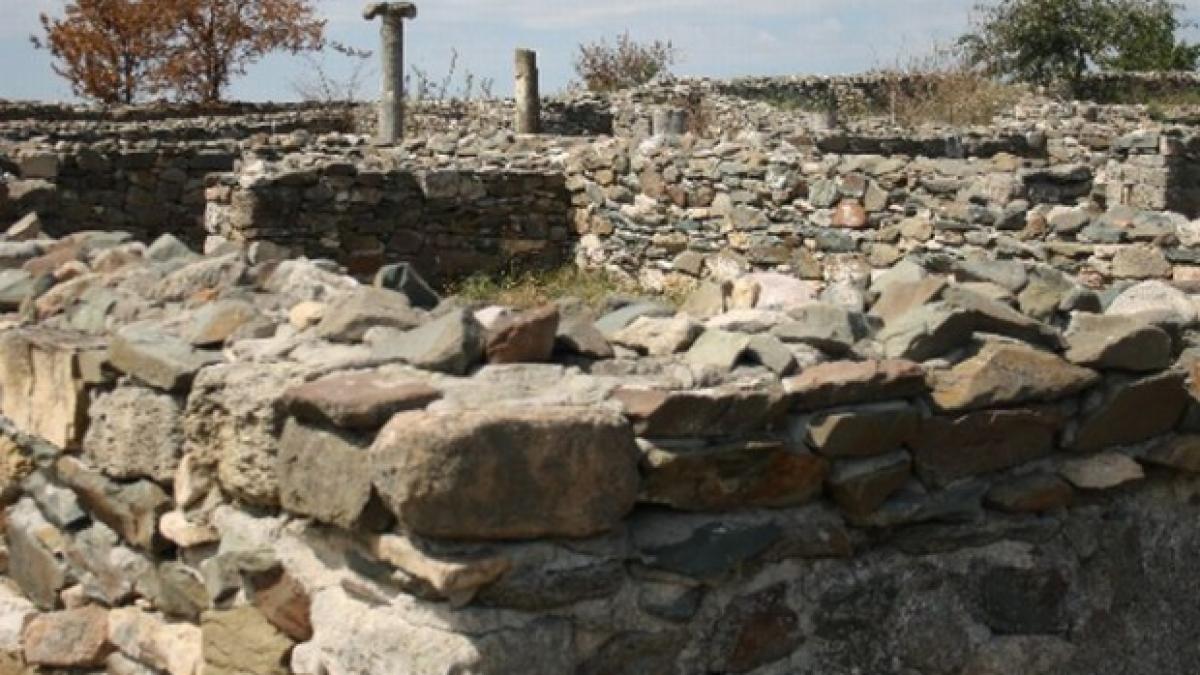 ce s a ales din primul oras de pe teritoriul romaniei