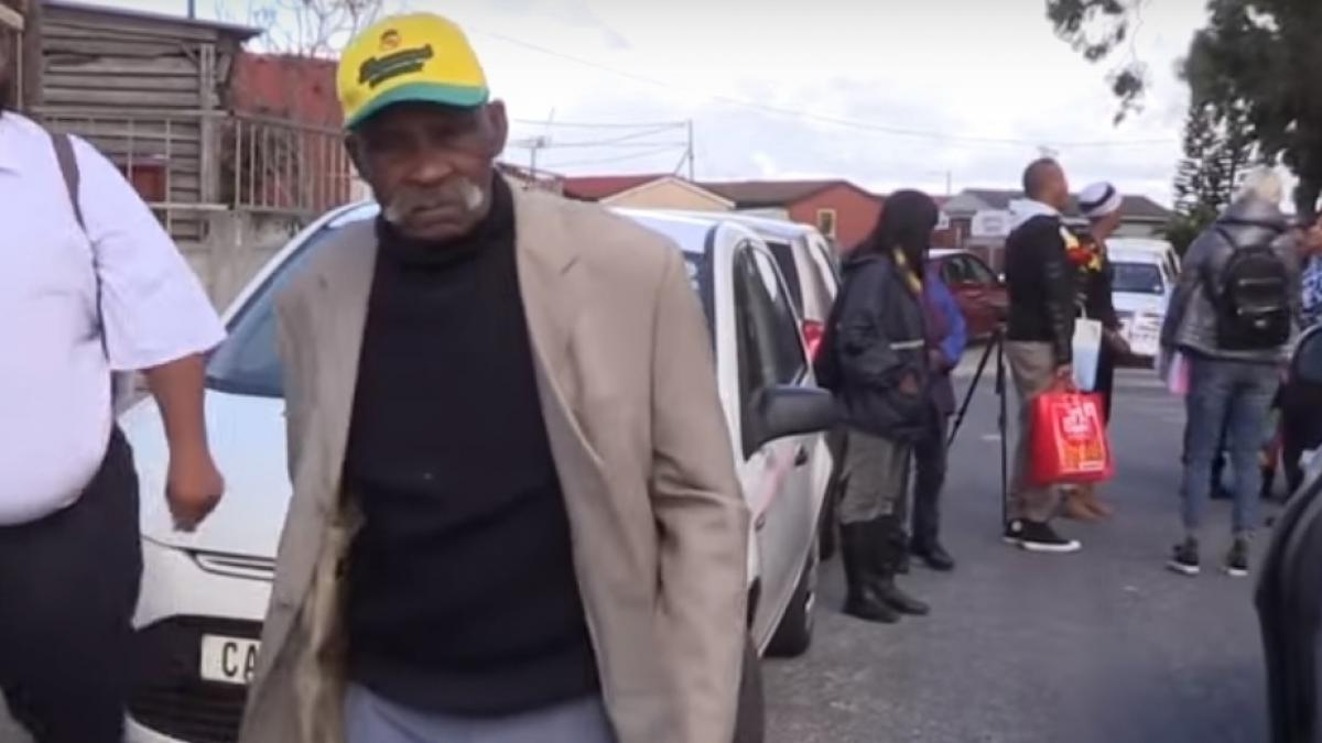 el este cel mai batran barbat din lume decizia radicala pe care a luat o la 114 ani video