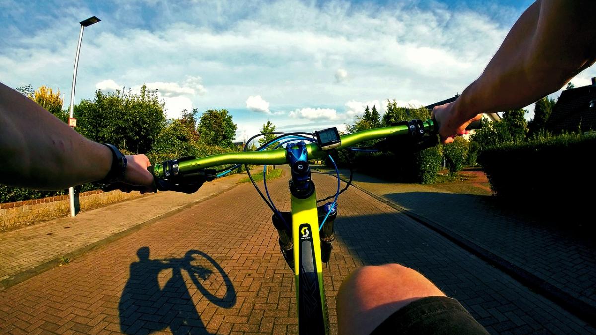 a murit dupa ce s a izbit cu bicicleta de un copac ce greseala a facut barbatul