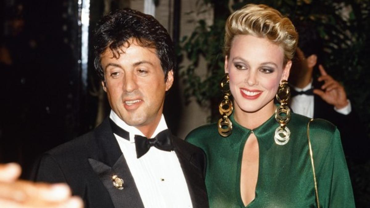 cum arata fosta sotie a lui sylvester stallone insarcinata la 54 de ani a fost o bomba sexy a