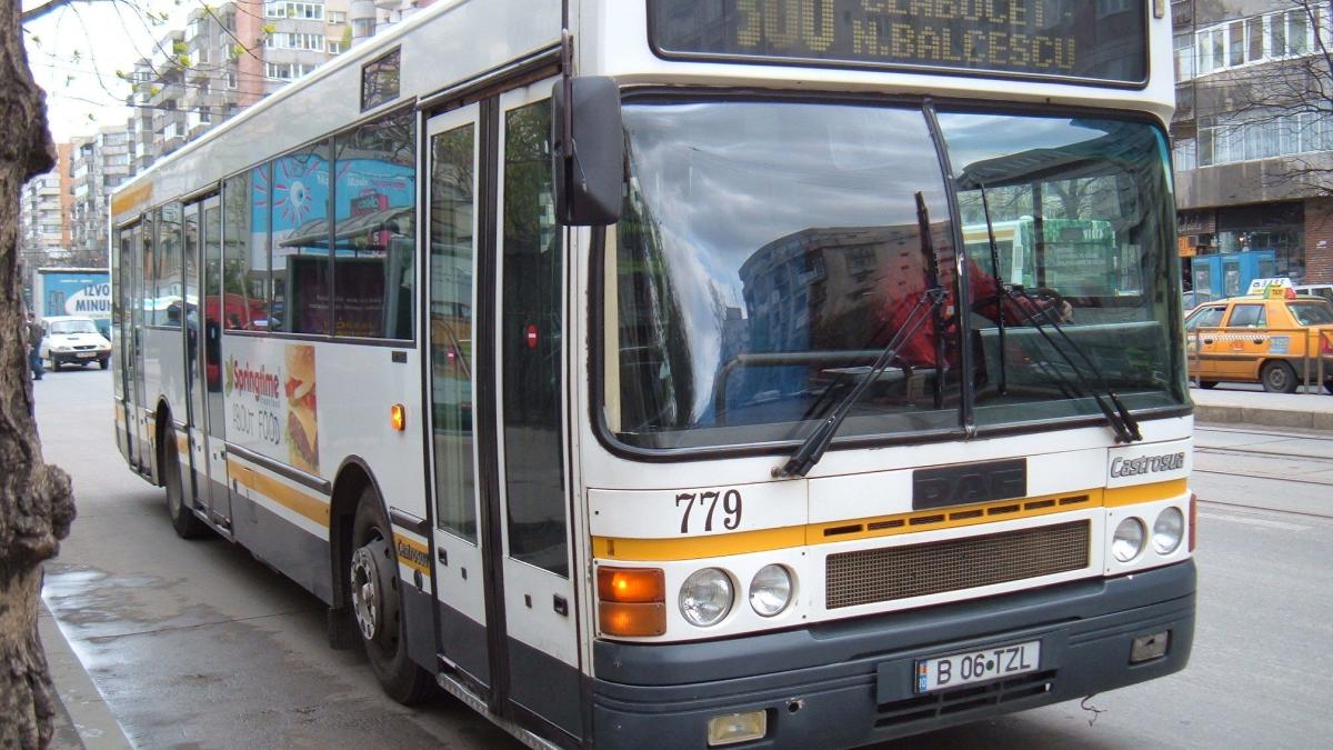 ioana era in autobuzul 300 cand a auzit o doamna vorbind la telefon cu marian cand si a dat seama