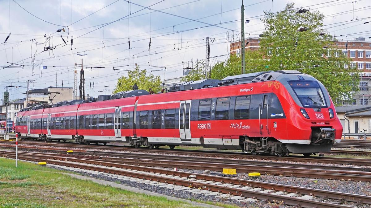 cum reusesc cele mai tari companii feroviare europene sa atraga calatori viteza covor rosu si