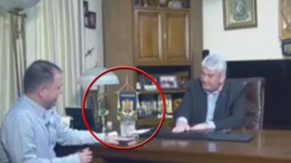 prima filmare din sufrageria lui gabriel oprea video