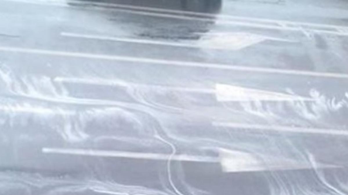 ce contine spuma alba din apa de ploaie a fost observata in bucuresti si in alte trei orase