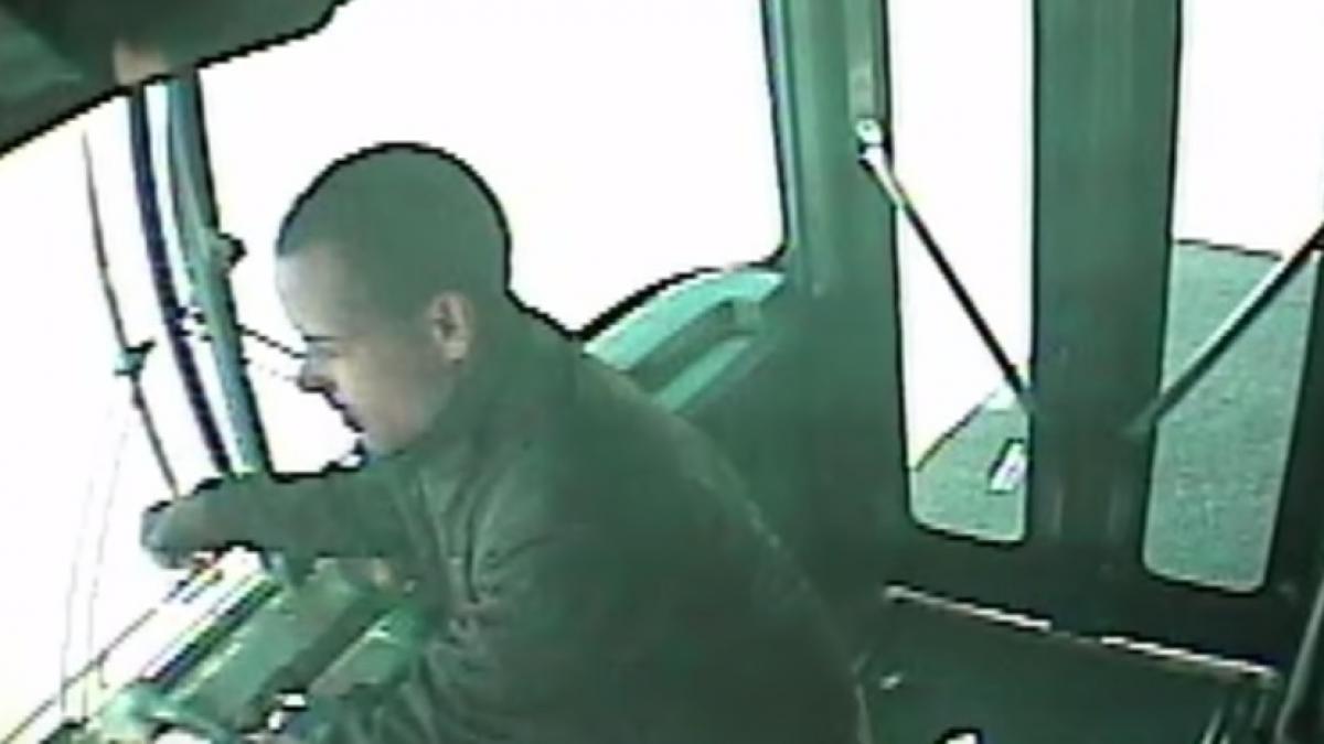 soferul unui autobuz a lesinat la volan cum a reusit un pasager sa salveze situatia video