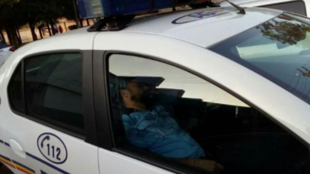 accident grav in judetul arges o masina a cazut 50 de metri intr o prapastie doua persoane ranite