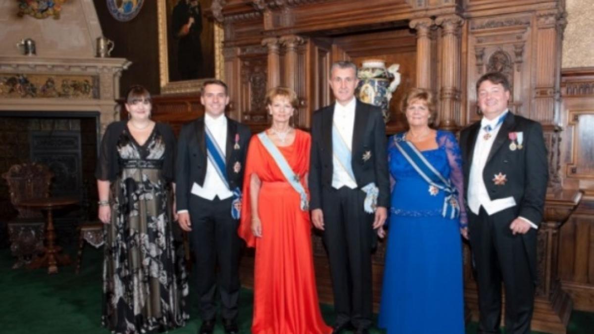 nepotul regelui mihai i a solicitat ms margareta sa fie nasa sa de cununie