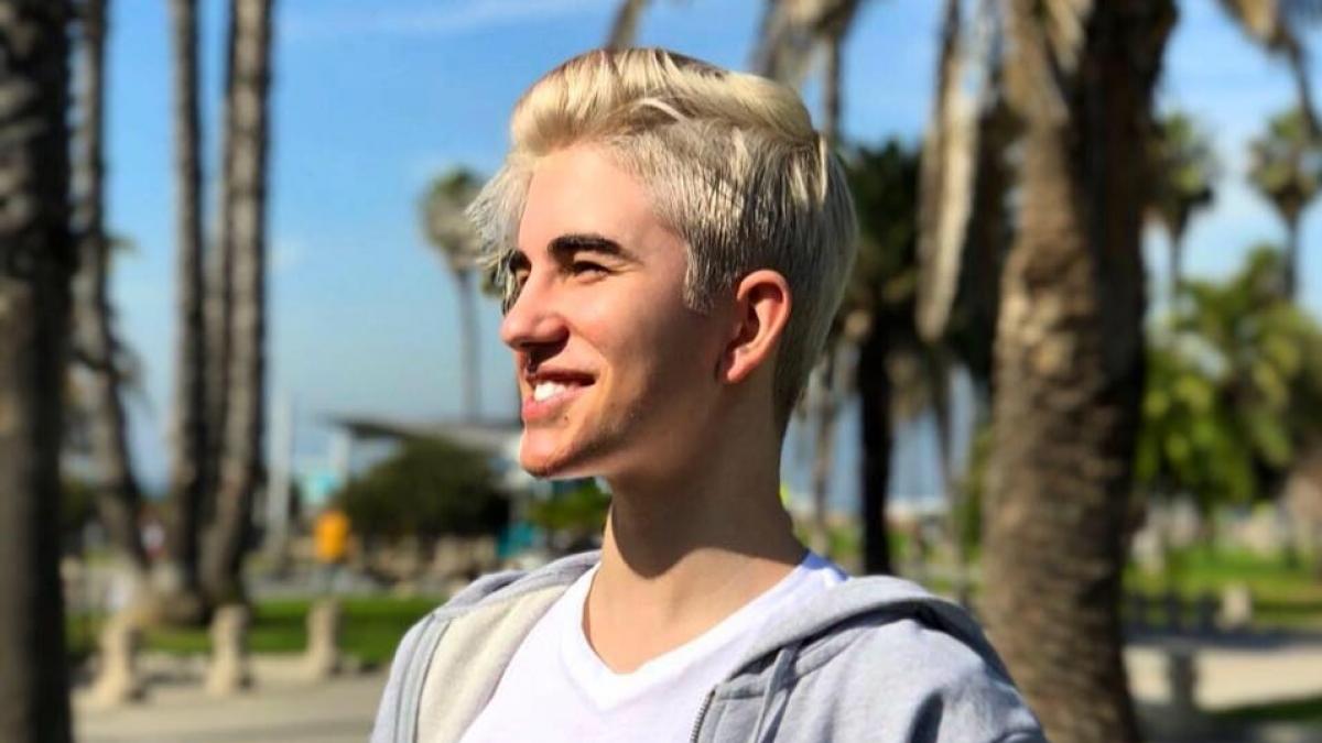 a ajuns milionar in dolari la 19 ani romanul care a cucerit sua