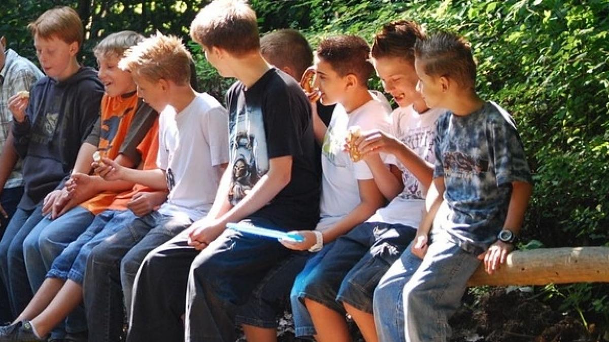 au facut 14 baieti in speranta ca vor avea si o fata surpriza facuta de fiul cel mare