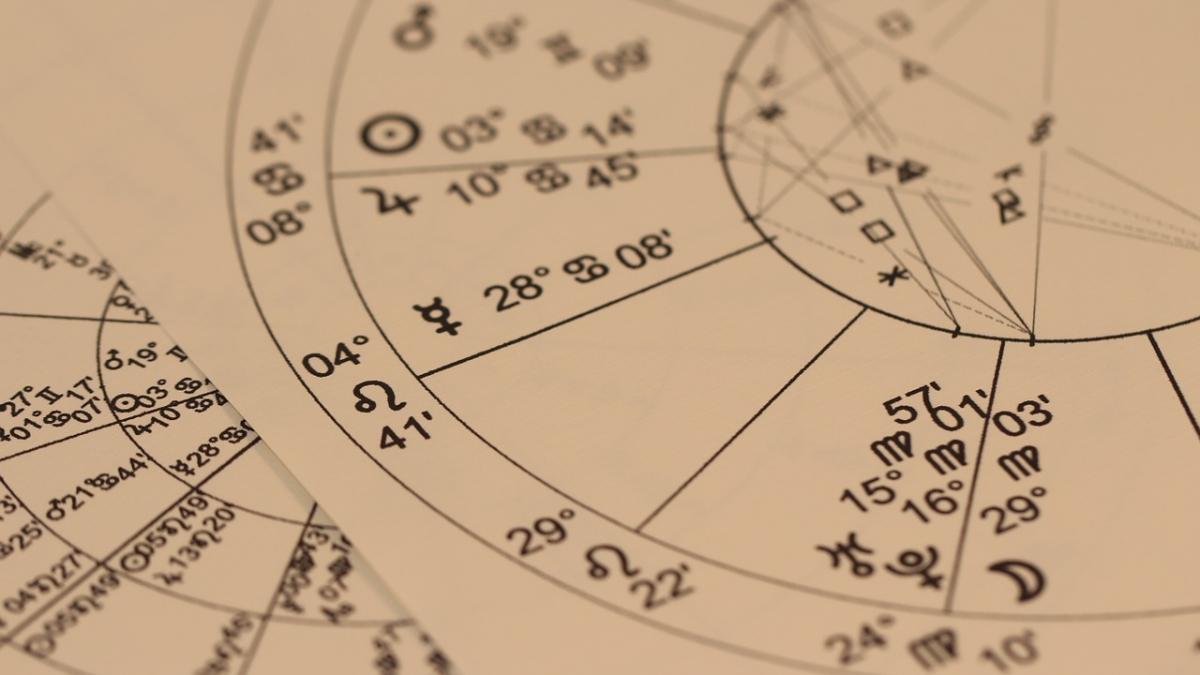 horoscop ce secrete ascunde luna in care te ai nascut