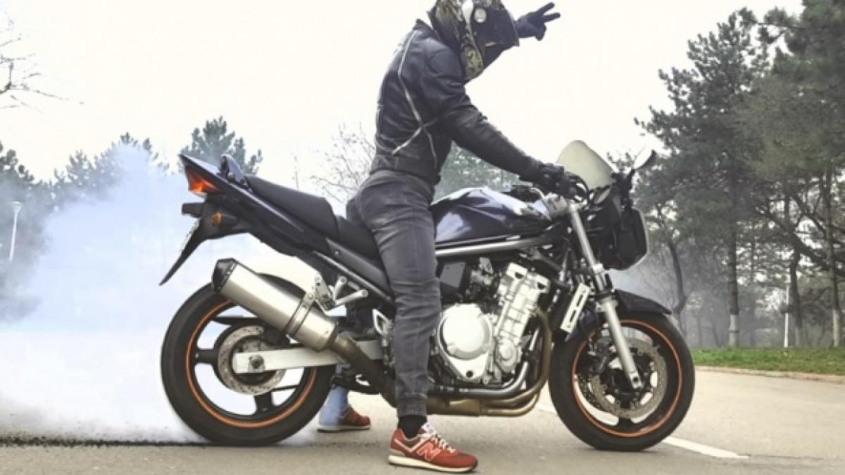 imagini sfasietoare ce a aparut in capitala in locul unde tanarul motociclist si a pierdut viata