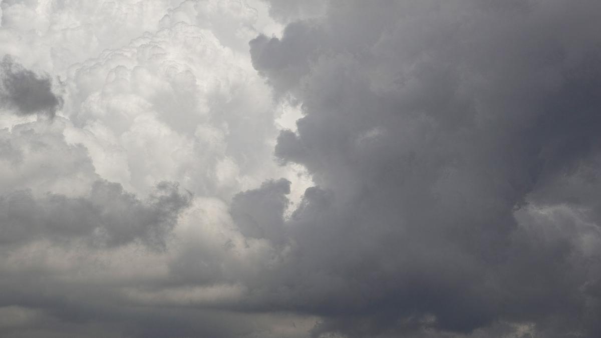 alerta meteo de fenomene periculoase o furtuna puternica va lovi in scurt timp mai multe judete