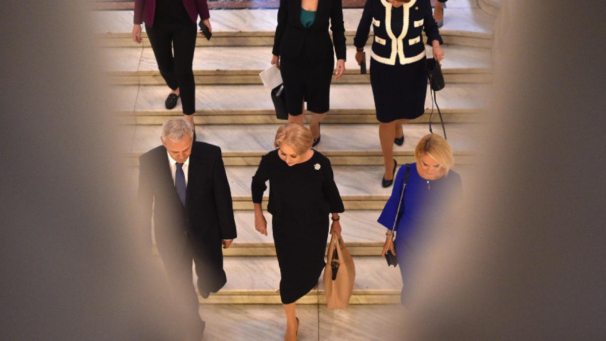 liviu dragnea si ministrii vioricai dancila se muta la mare