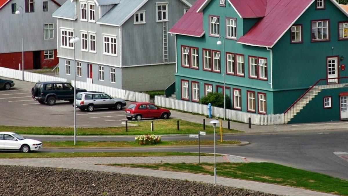 tara in care oamenii isi incuie rar casele energia este aproape gratis si nu exista armata