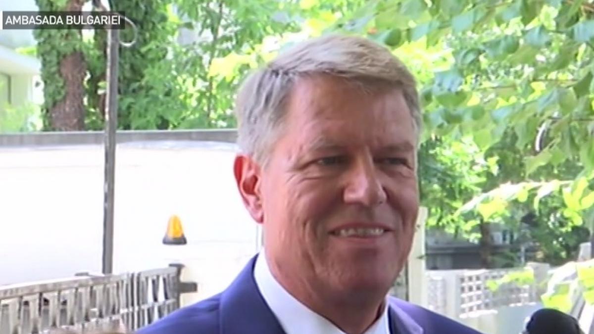 klaus iohannis recunoaste ca stia de intalnirea consilierului sau cu judecatorul ccr petre lazaroiu