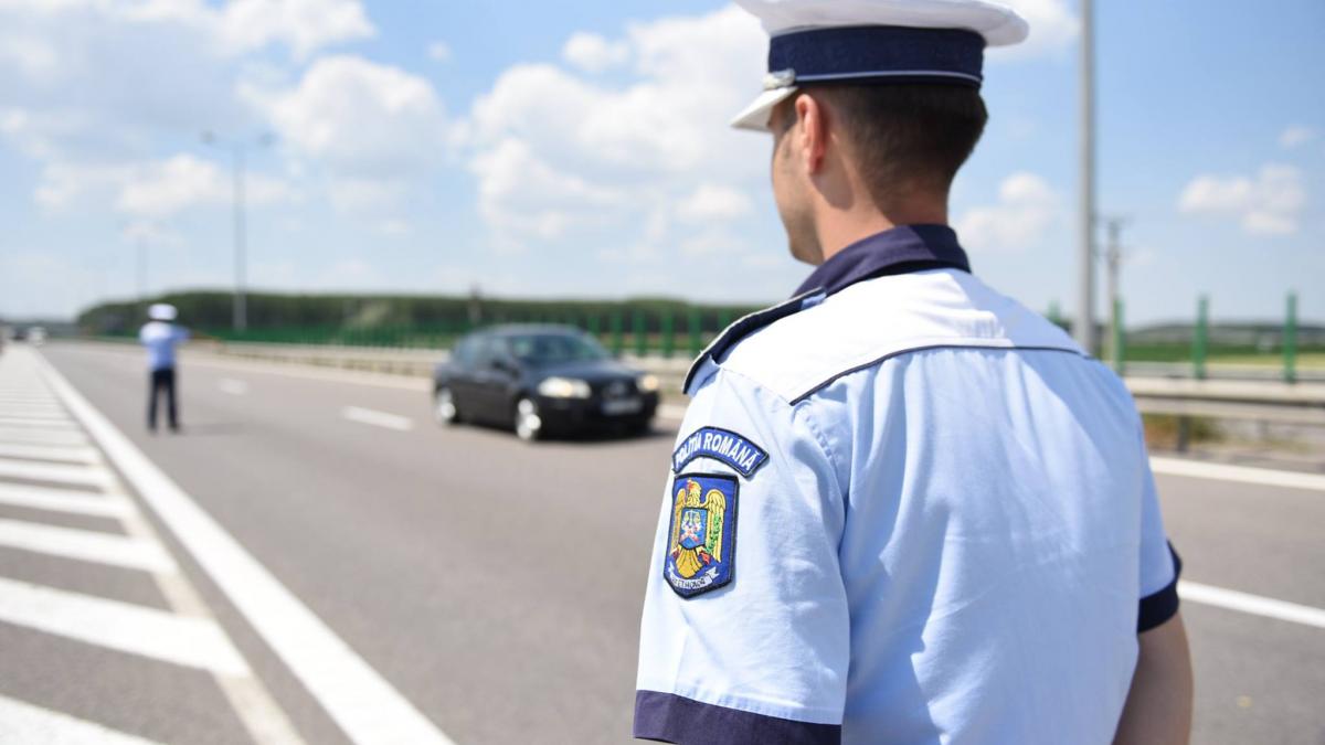 sunt soferi obligati sa aiba la ei asigurarea rca