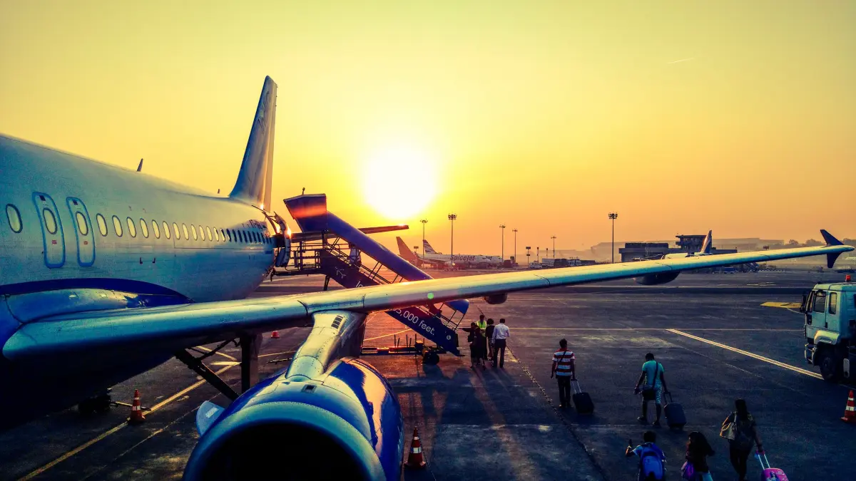 veste buna pentru calatori o pista a aeroportului international henri coanda bucuresti a fost