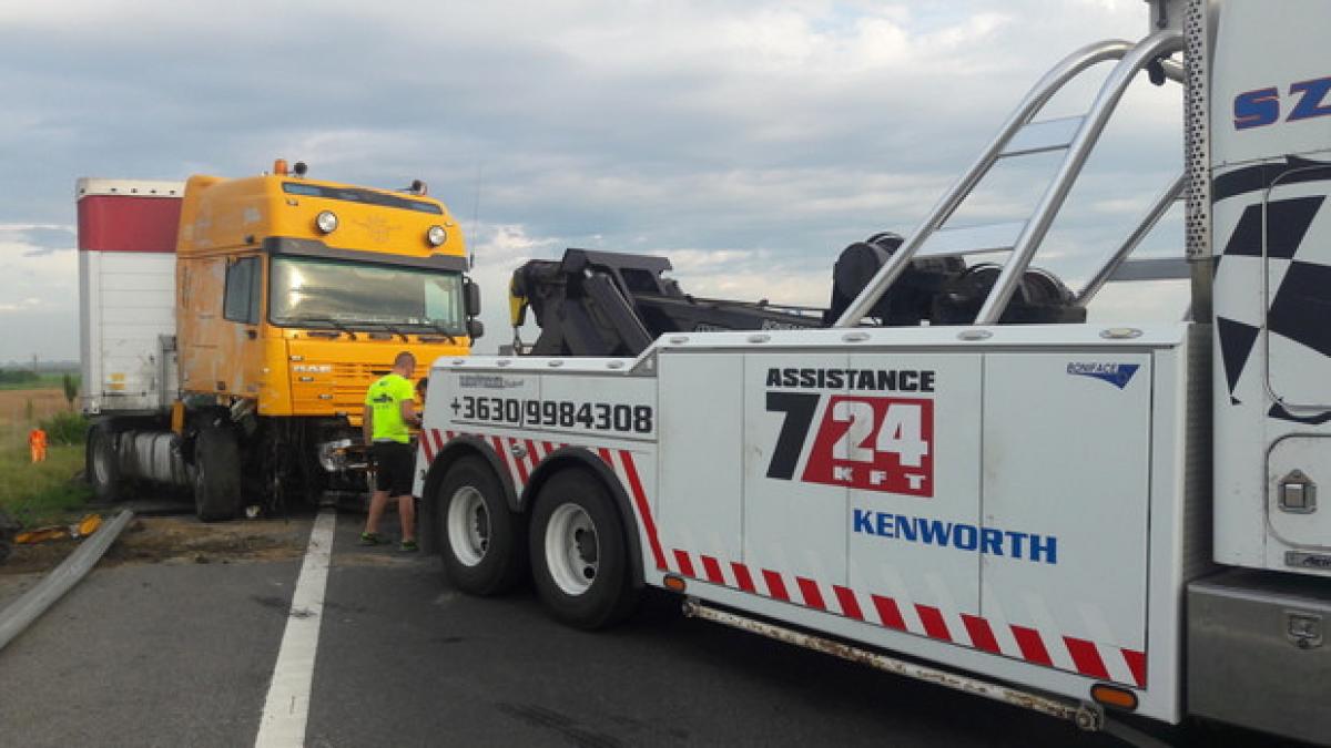 accident in ungaria trei romani au fost raniti