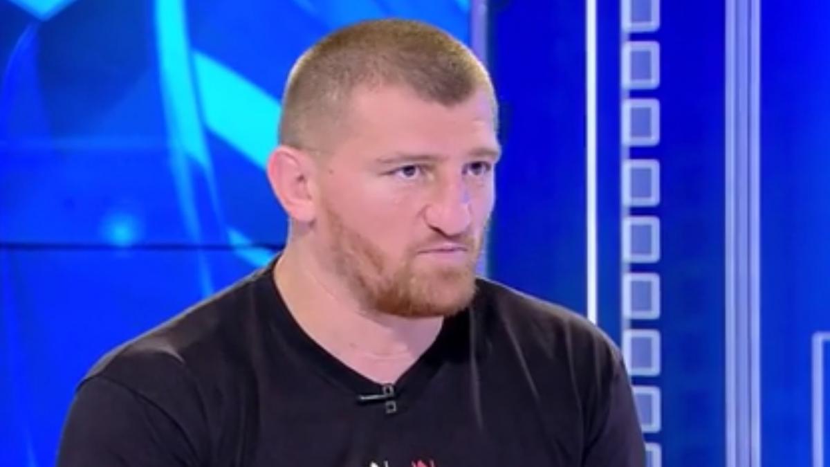 eroul zilei catalin morosanu revine in ring dupa opt ani o sa fie un meci foarte strans