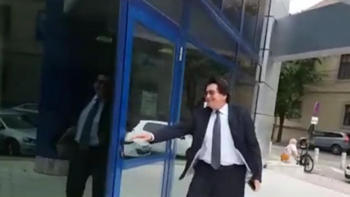 politikix primarul timisoarei s a incurcat in usi audierea de la dna i a dat batai de cap