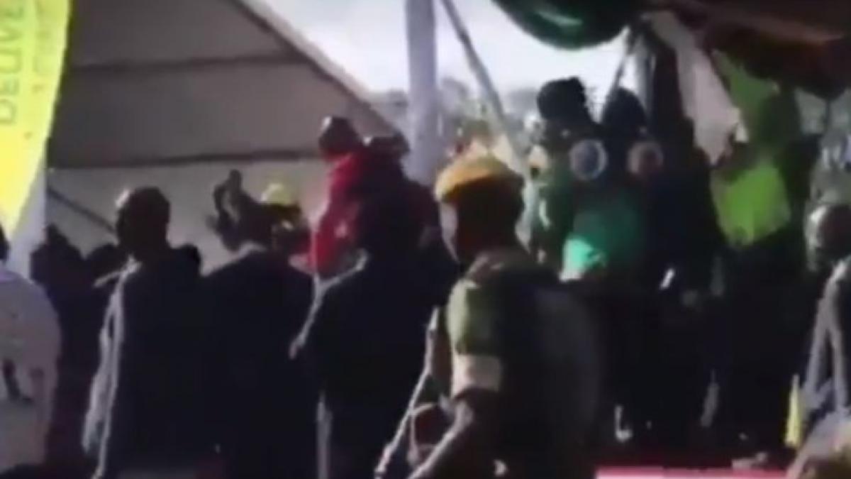 presedintele din zimbabwe a supravietuit unui atentat momentul dramatic cand o bomba a explodat