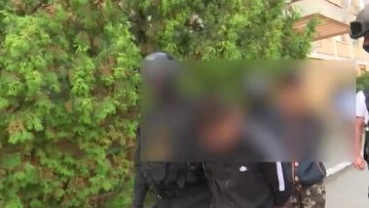 primele imagini cu adolescentii care l au ucis pe taximetristul din lugoj si l au abandonat in