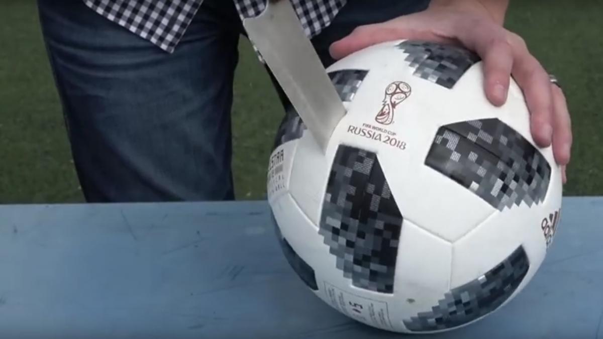 au taiat mingea de la campionatul mondial este incredibil ce au gasit in ea video