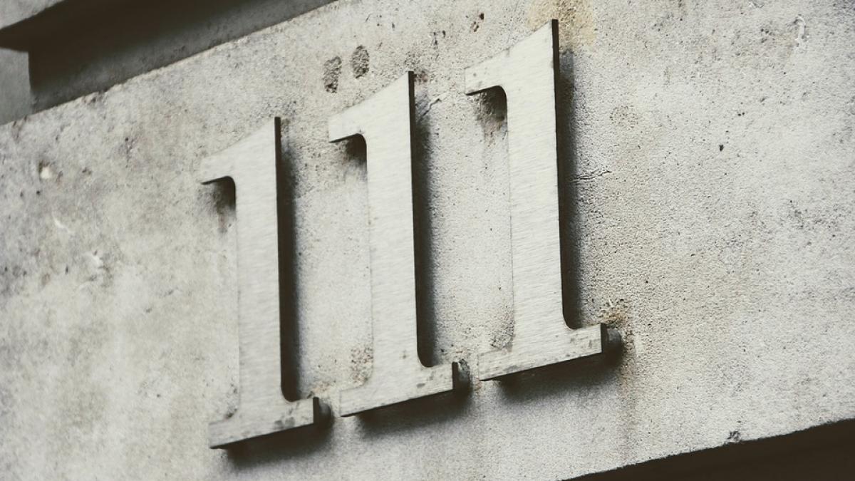 ce inseamna cand vezi numere repetandu se 111 11 11 sau 888