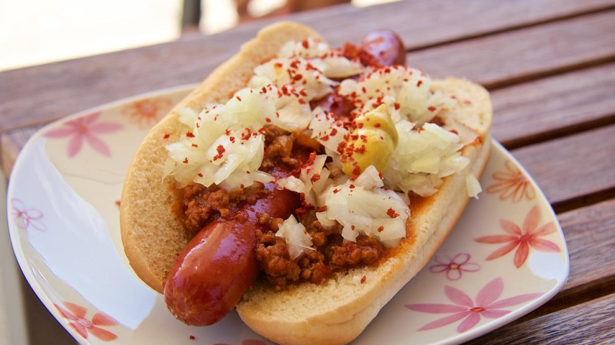 a fost intrebat la interviul de angajare in ce directie se extinde un hotdog fierbinte cum trebuia