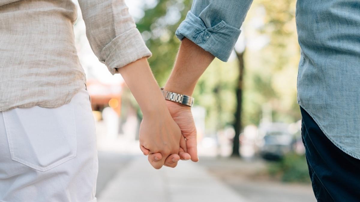 modul inedit in care o femeie si a dat seama ca sotul o insela avocat sherlock holmes era doar