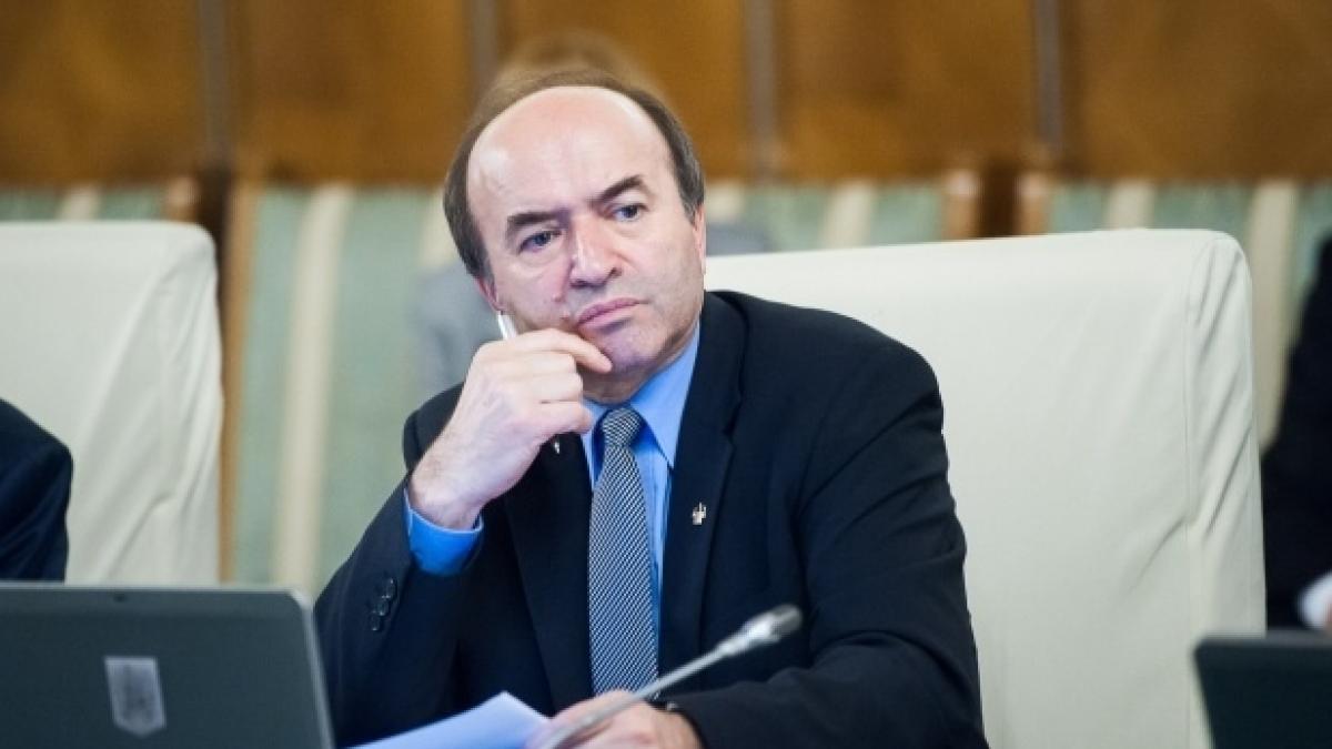 ministrul justitiei orice decizie a ccr produce efecte juridice nu cred ca iohannis nu va respecta