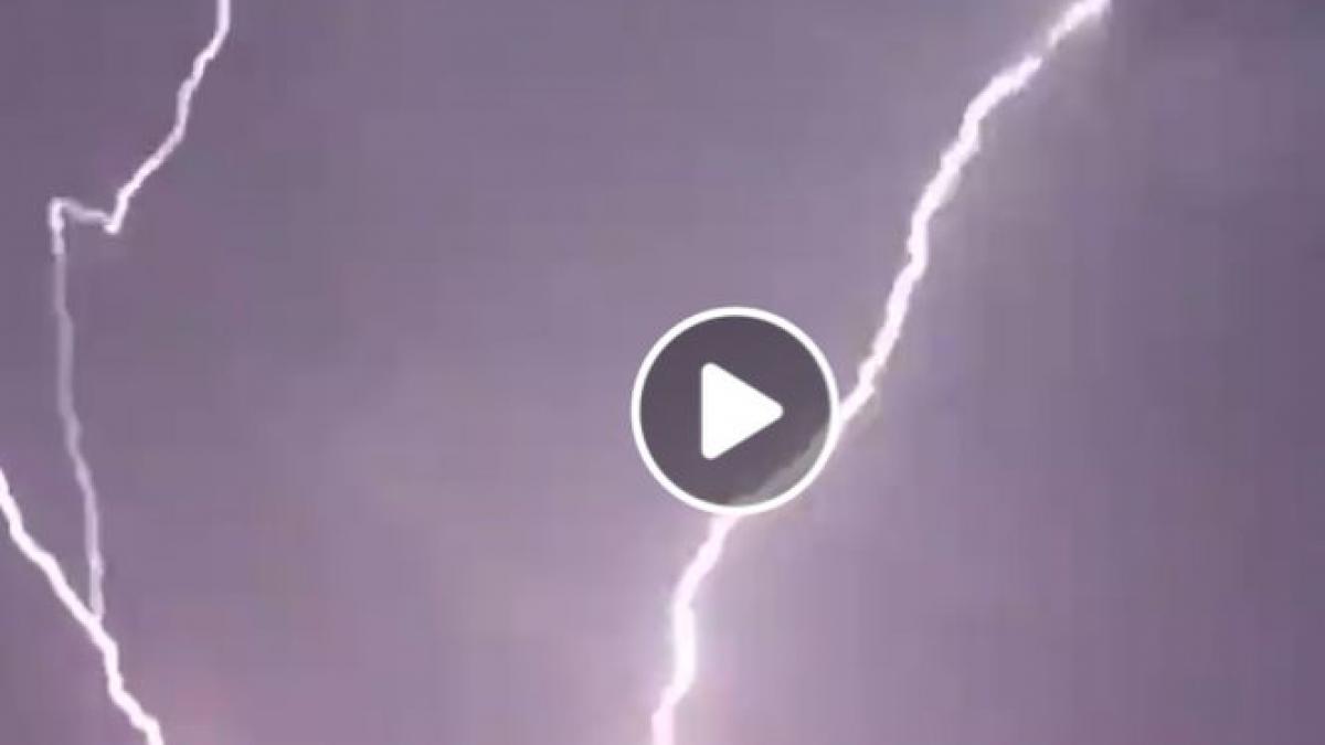 imagini socante in franta martorii au fost ingroziti m am ascuns intr un colt si am plans