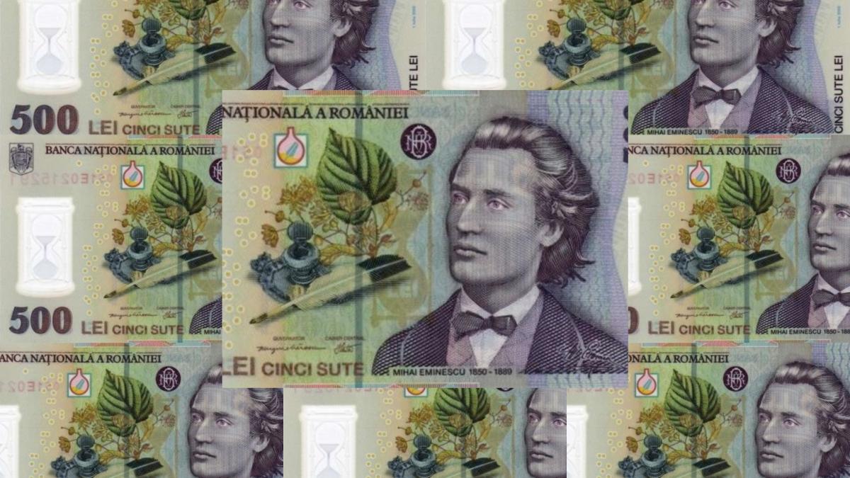 video doi pusti au scos la imprimanta mai multe bancnote de 500 de lei si au plecat direct in oras