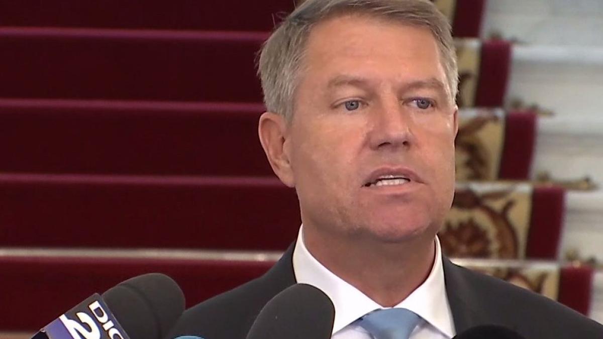 iohannis sesizeaza ccr cu privire la legea care introduce regimul de detentie la domiciliu