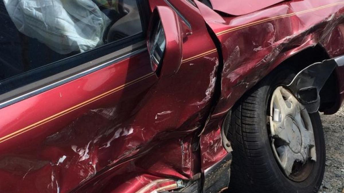 tragedie la buzau un sofer a murit la scurt timp dupa ce si a salvat familia din accidentul in care